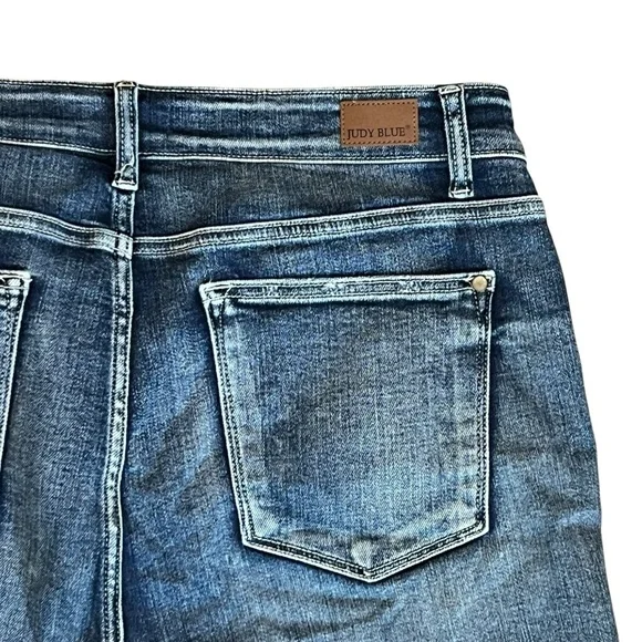 Judy Blue Women’s Sz 1X Distressed High Rise Denim Shorts Dark Wash Stretch - Picture 7 of 13